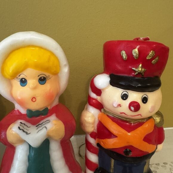 Vintage Christmas Candles 5 Wax Figures 3 Toy Soldiers 1 Girl Caroler 1 Tree VTG - Picture 9 of 13